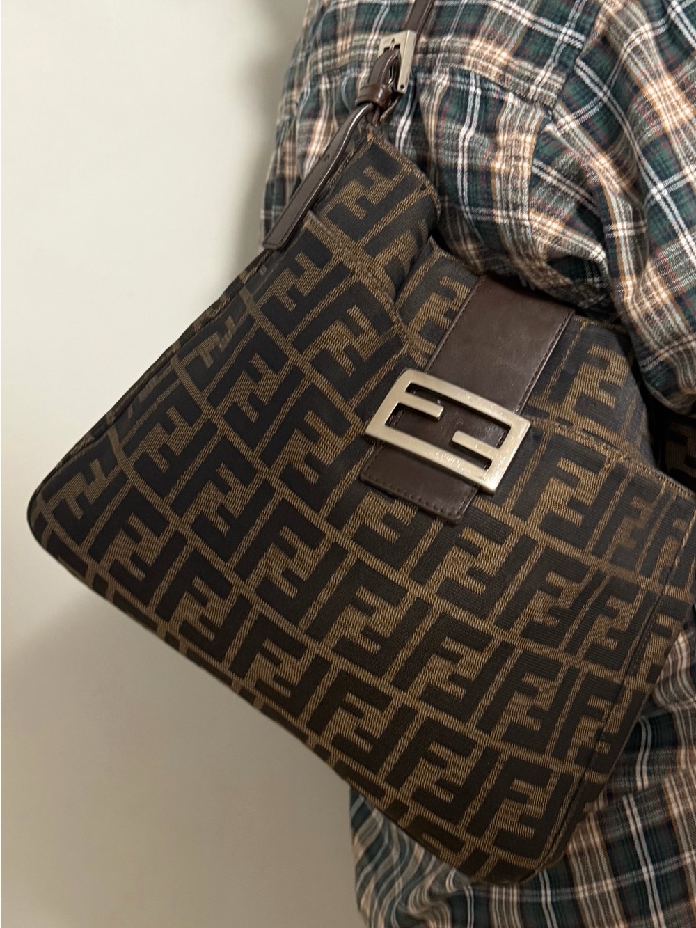shoulder bag